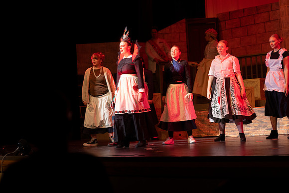 26PHSDRAMA-47