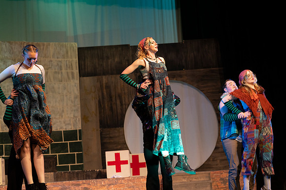 26PHSDRAMA-88
