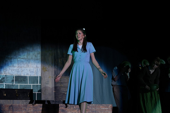 26PHSDRAMA-166