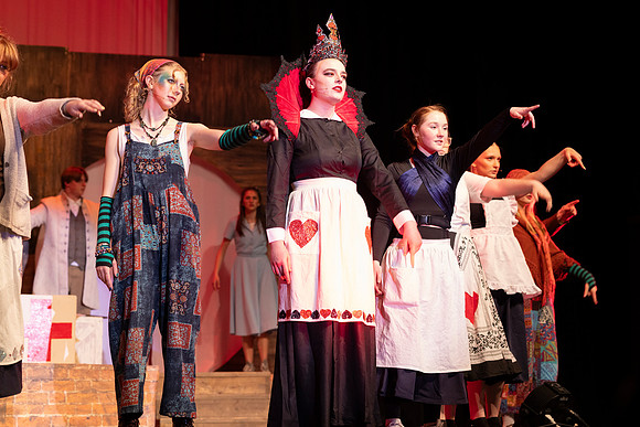 26PHSDRAMA-188