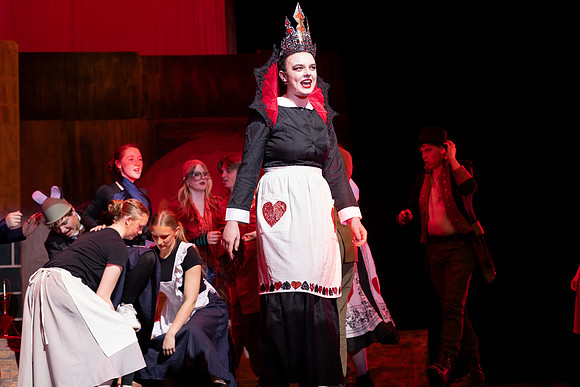 26PHSDRAMA-191