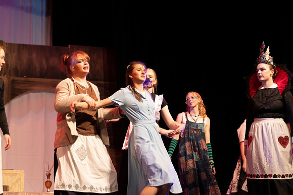 26PHSDRAMA-198