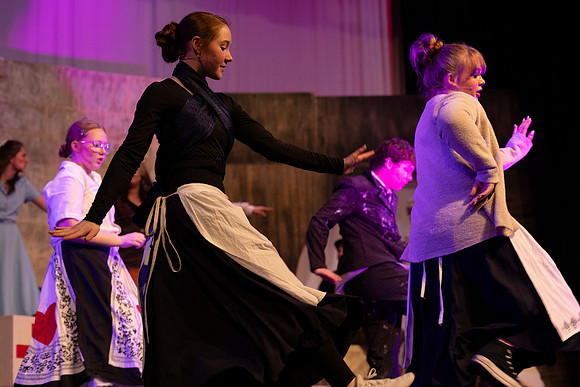 26PHSDRAMA-210