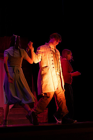 26PHSDRAMA-110