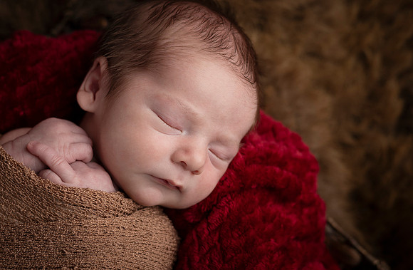 23CJ-HackworthNewborn-7 copy