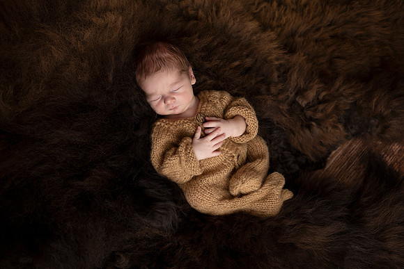 23CJ-HackworthNewborn-13 copy